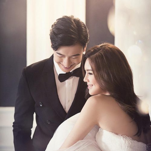 wedding-dress-fashion-figure-1486244.jpg